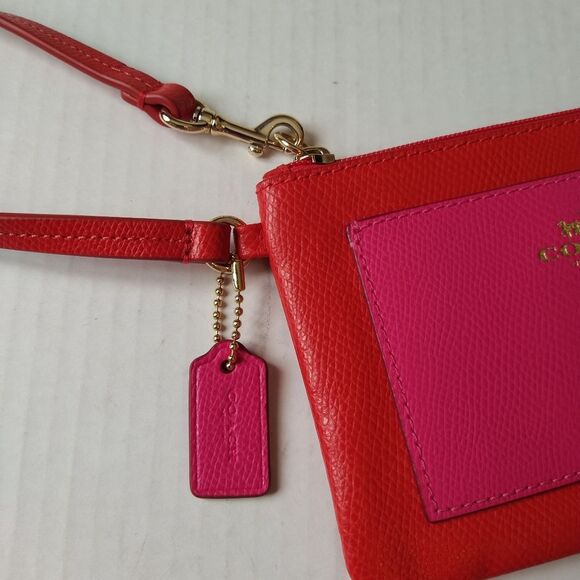 NWOT Coach Color Block Small Wristlet - Picture 7 of 7